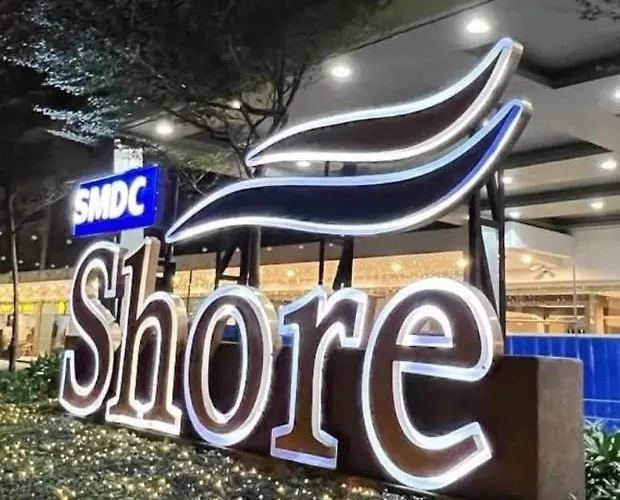 Sharing With Balcony At Shore In Pasay Near Moa And Airport Manila