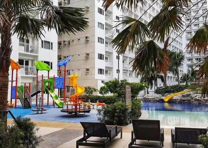 Hostal Sharing With Balcony At Shore In Pasay Near Moa And Airport *