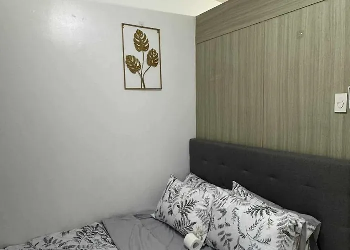 Sharing With Balcony At Shore In Pasay Near Moa And Airport Hostel *